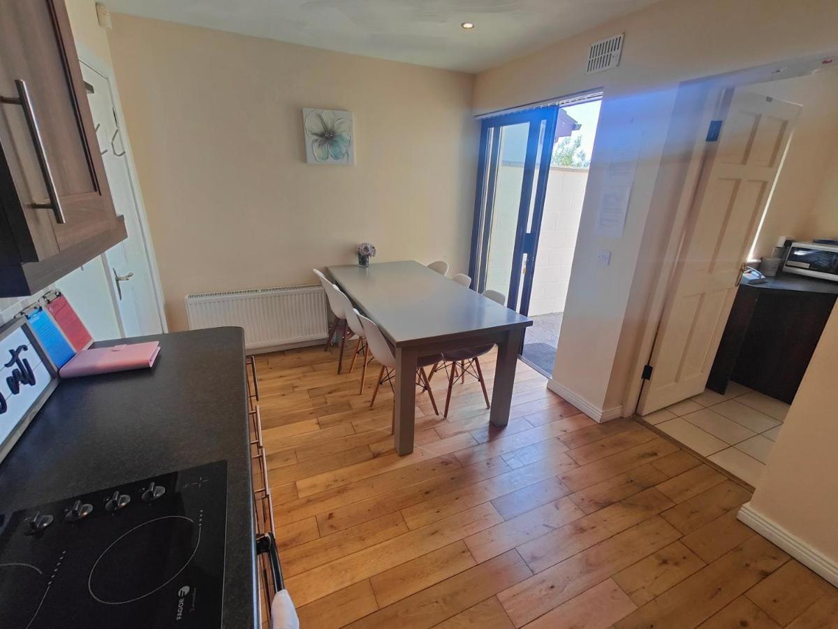 Modern City Centre House In Heart Of Galway City Esterno foto
