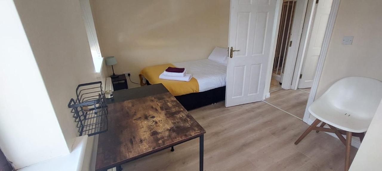 Modern City Centre House In Heart Of Galway City Esterno foto